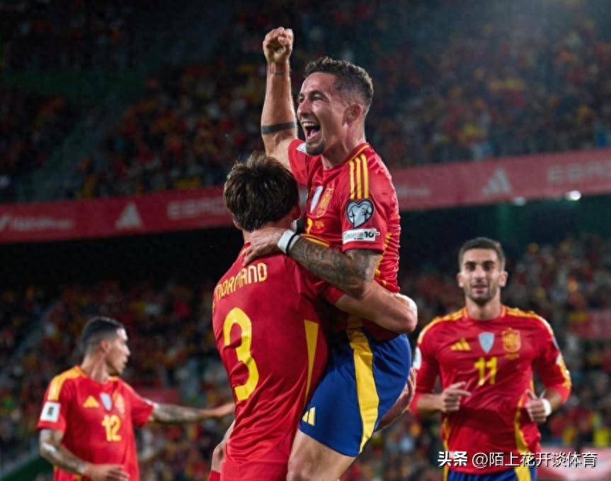西班牙队高分击败波兰队，小组出线